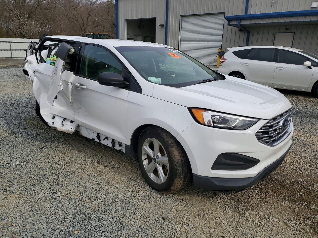 2019 Ford Edge Se - Image 4