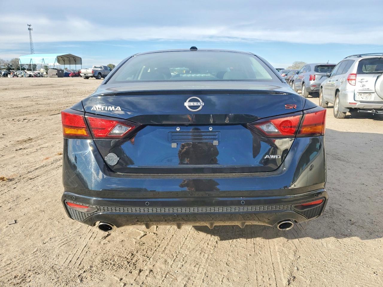 2024 Nissan Altima Sr - Фото 6