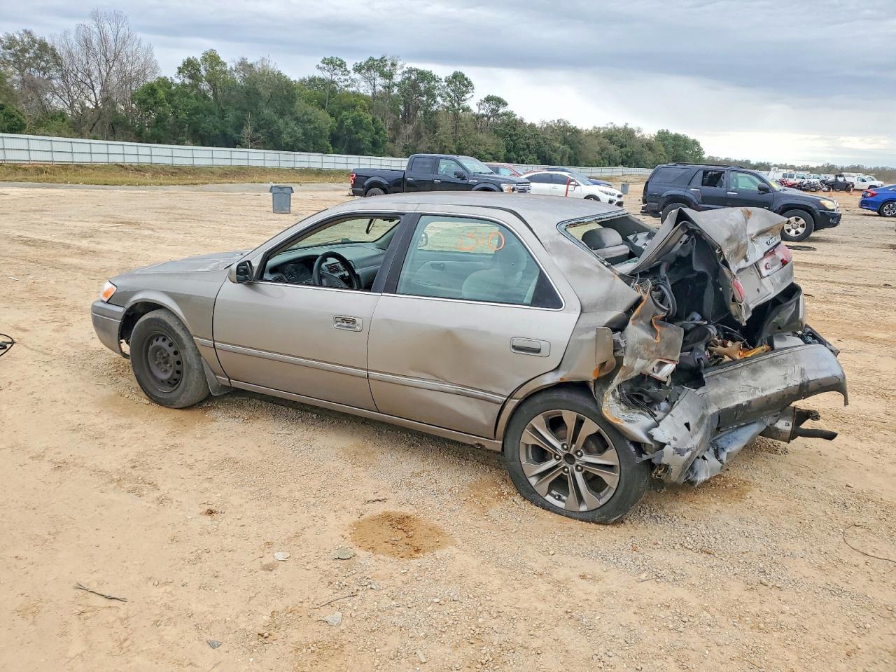 1999 Toyota Camry Ce - Image 2