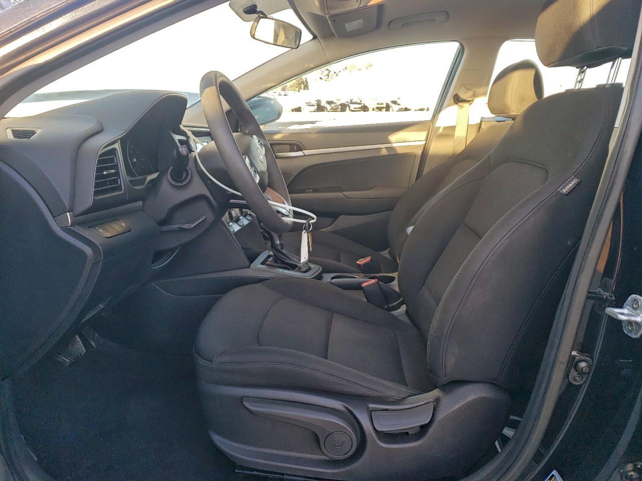 2019 Hyundai Elantra Se - Фото 7