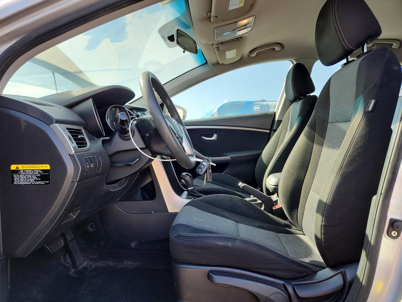 2017 Hyundai Elantra Gt Base - Image 7