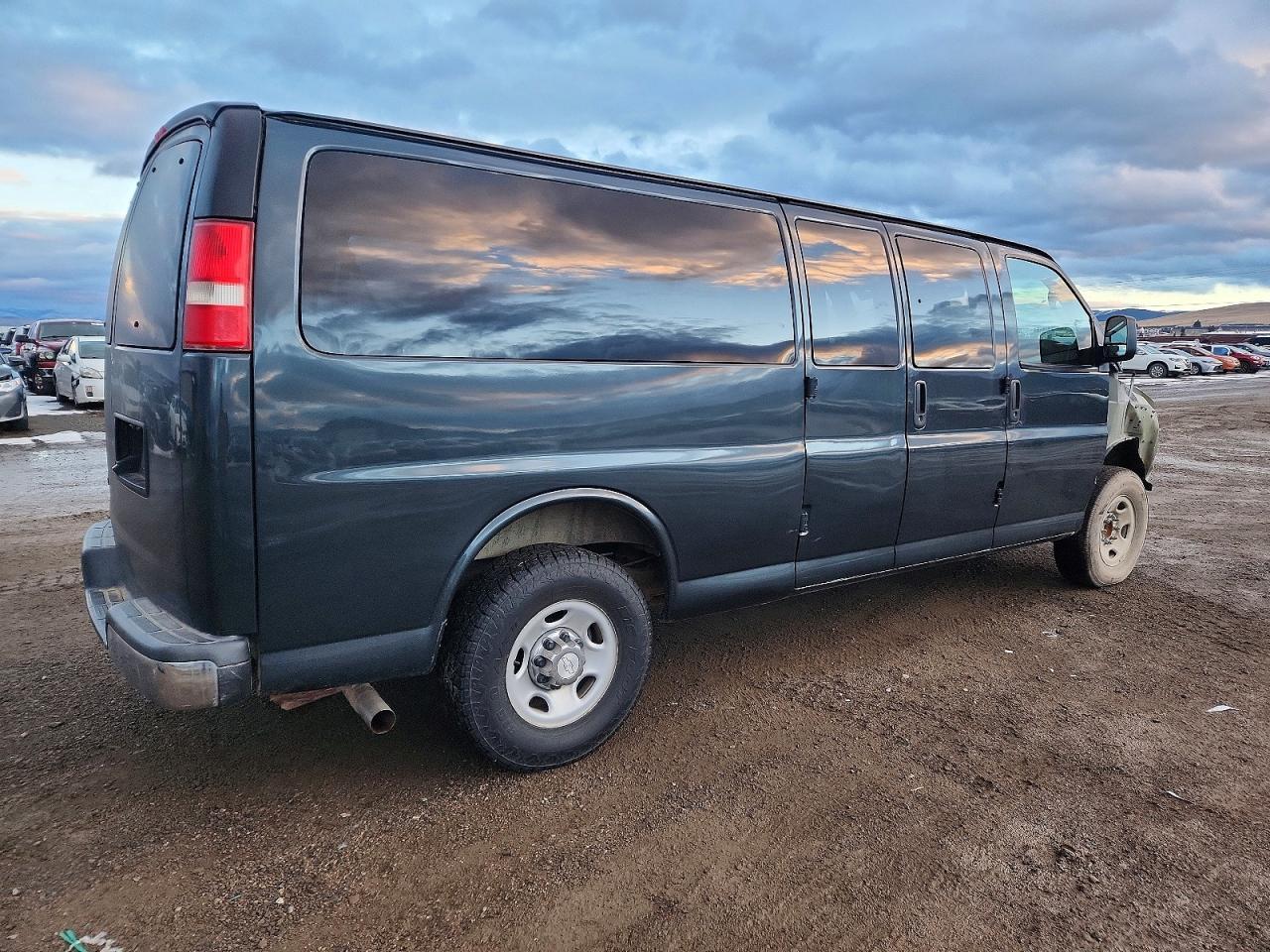 2017 Chevrolet Express G3500 Lt - Фото 3