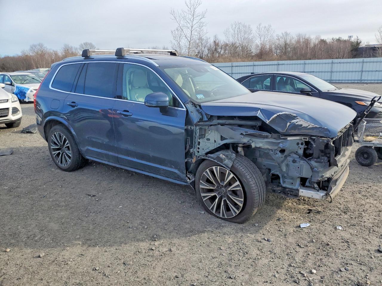 2021 Volvo Xc90 T5 Momentum - Image 4