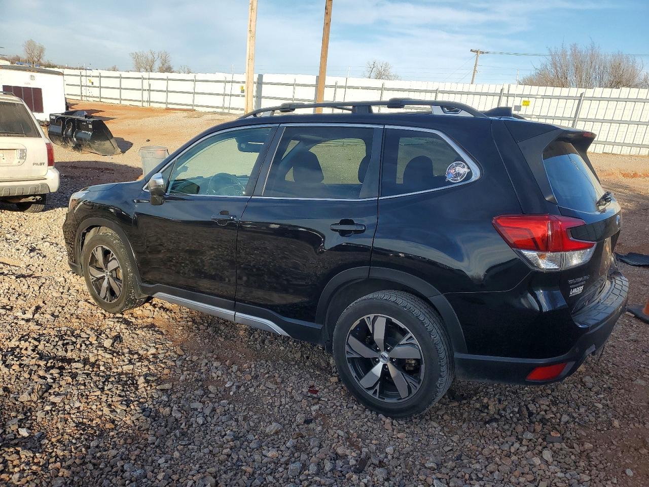 2021 Subaru Forester Touring - Фото 2