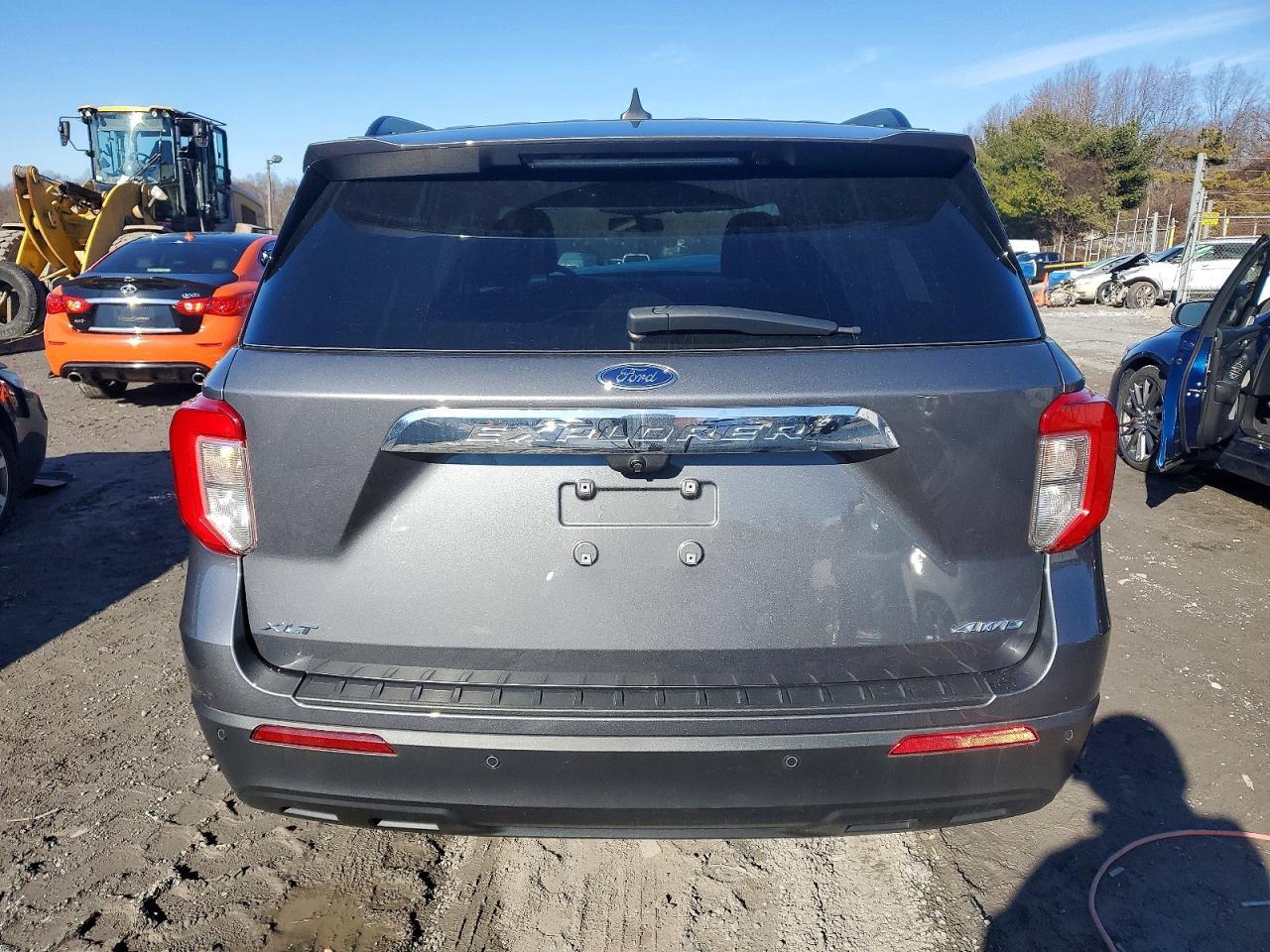 2021 Ford Explorer Xlt - Image 6