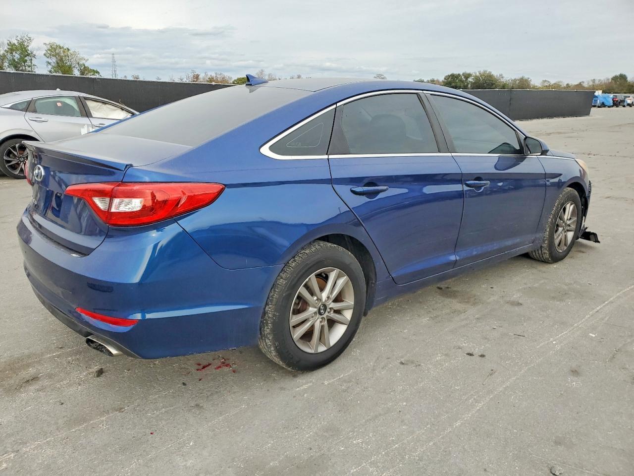 2016 Hyundai Sonata Se - Image 3
