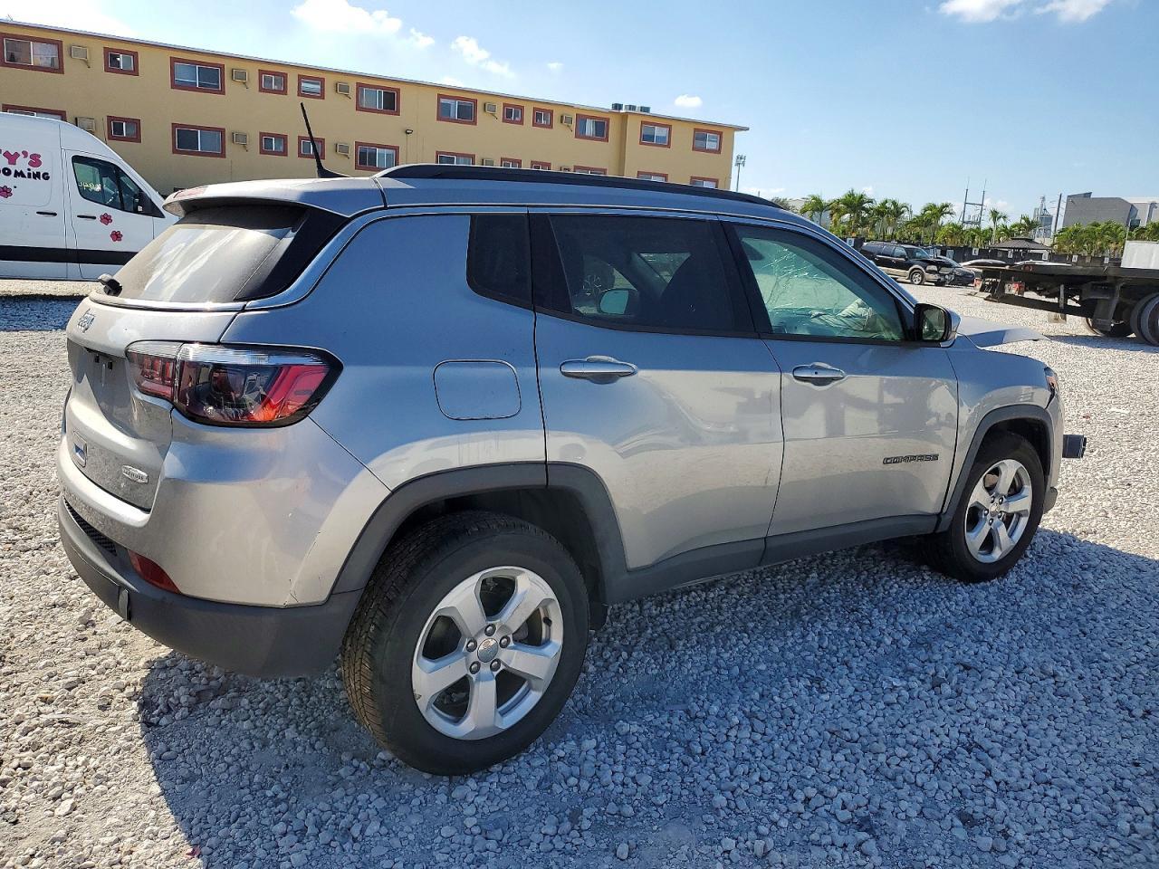 2021 Jeep Compass Latitude - Фото 3