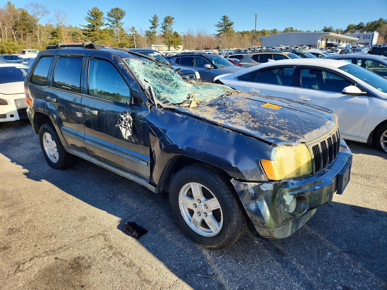 2007 Jeep Grand Cherokee Laredo - Image 4