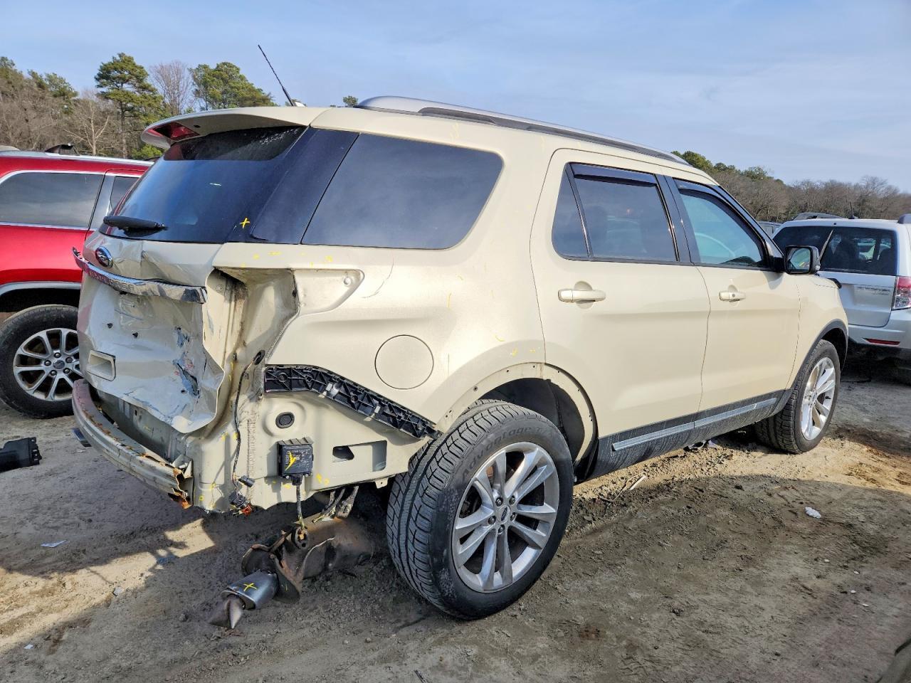 2018 Ford Explorer Xlt - Фото 3