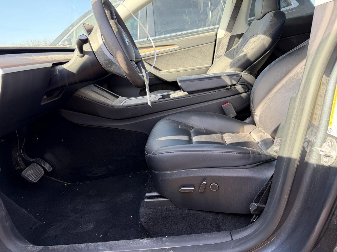 2023 Tesla Model Y - Image 7