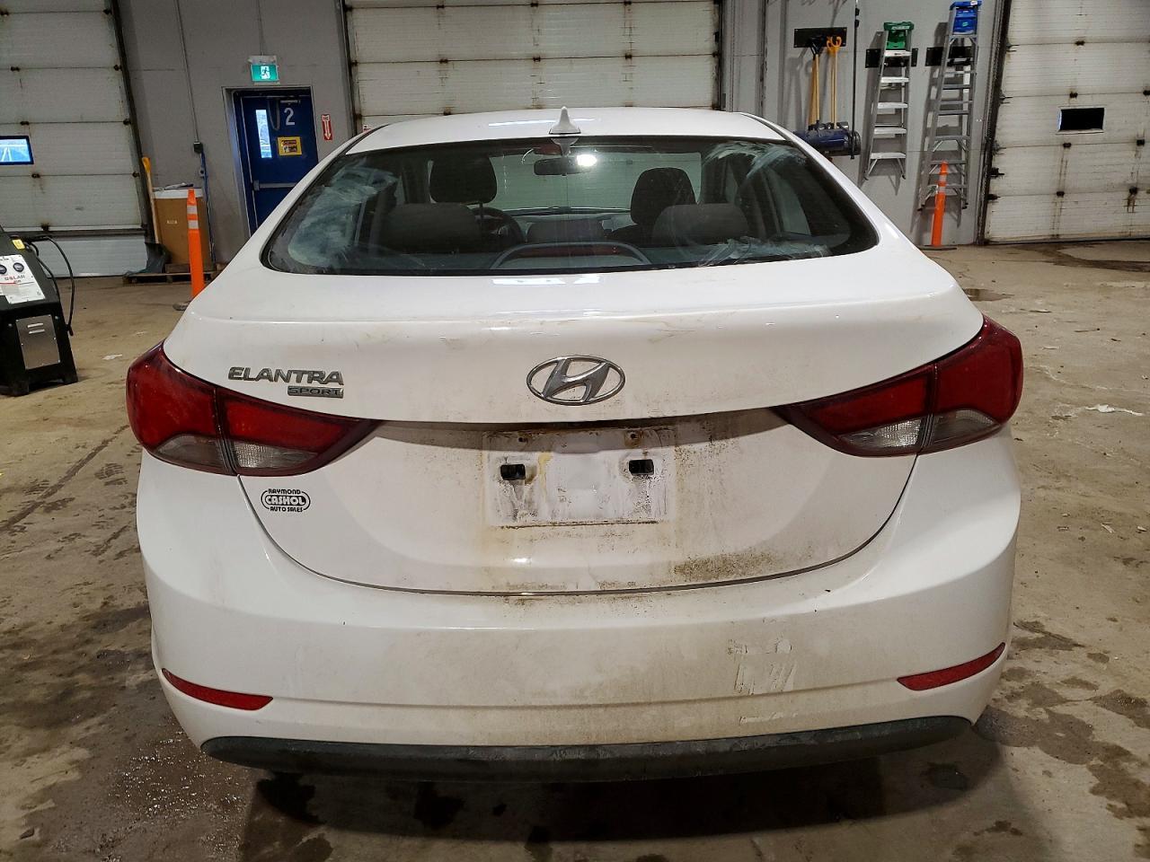 2016 Hyundai Elantra Se - Фото 6