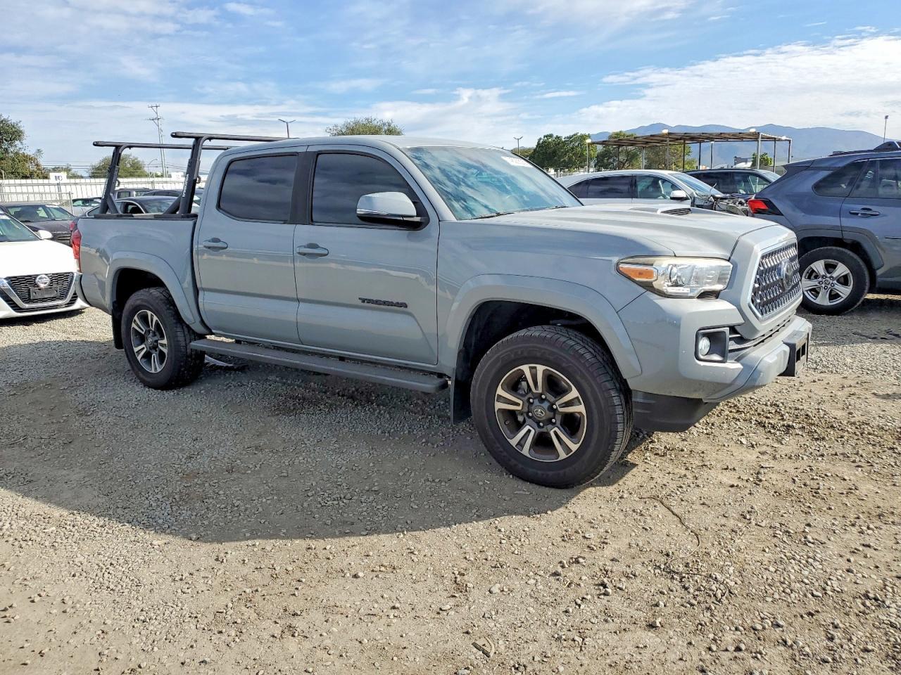 2019 Toyota Tacoma Double Cab - Image 4