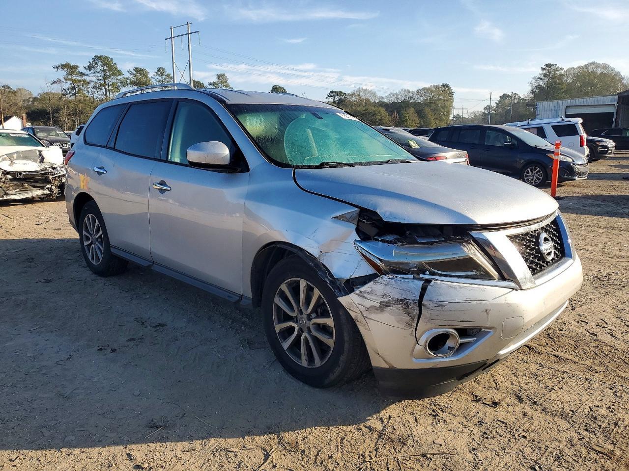 2015 Nissan Pathfinder S - Фото 4