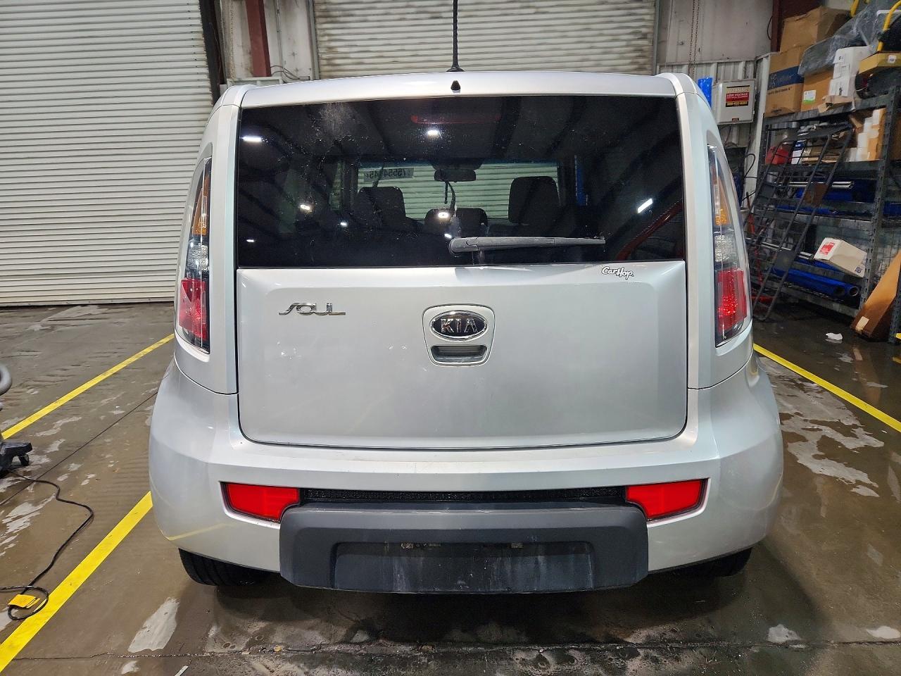 2010 Kia Soul + - Фото 6