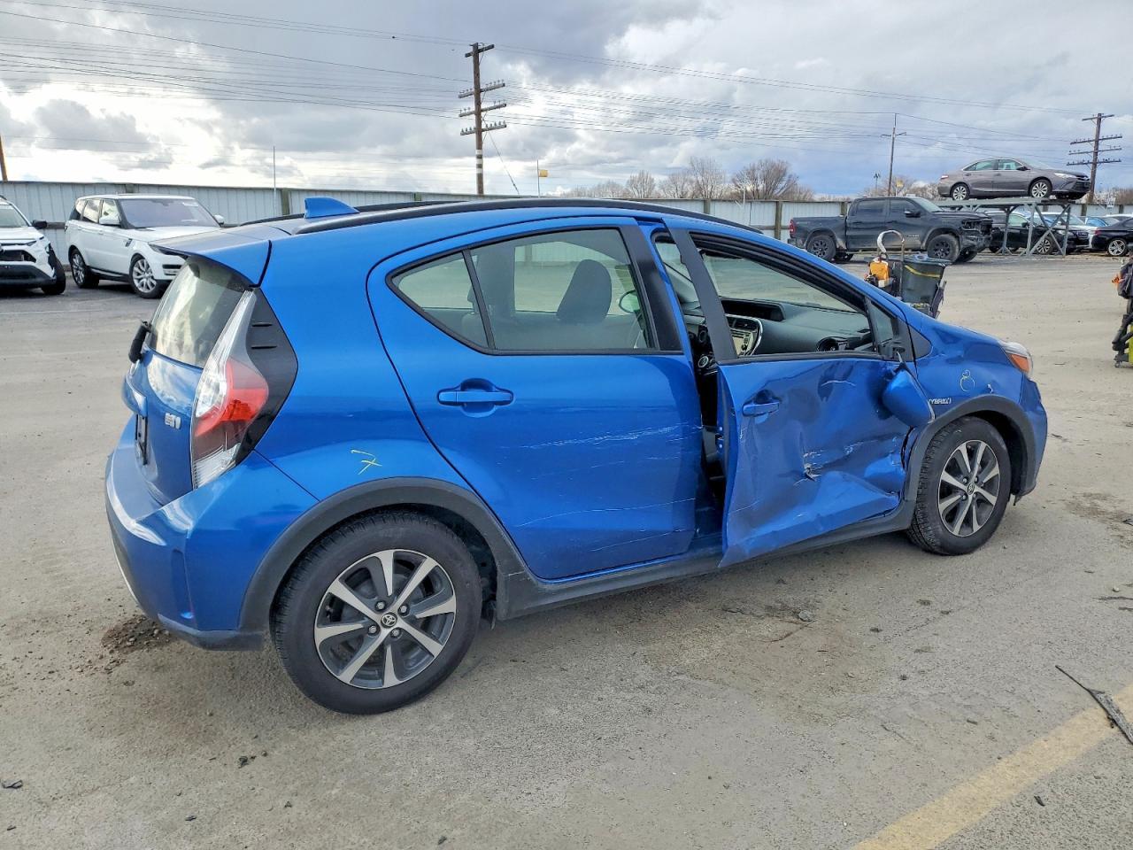 2019 Toyota Prius C - Фото 3