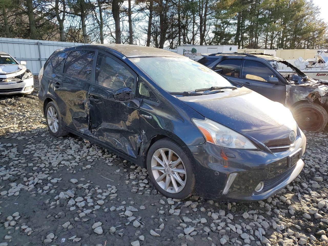 2012 Toyota Prius V - Фото 4