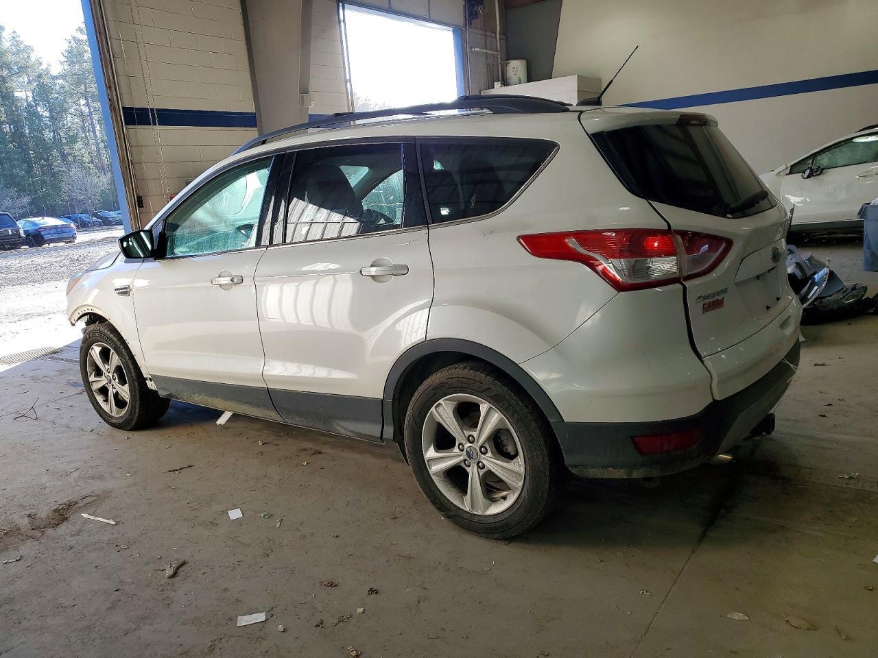 2016 Ford Escape Se - Image 2