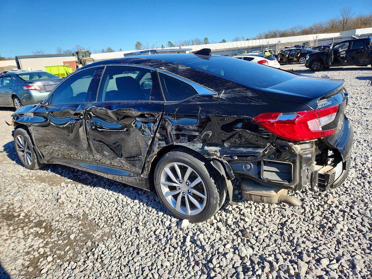 2022 Honda Accord Lx - Фото 2