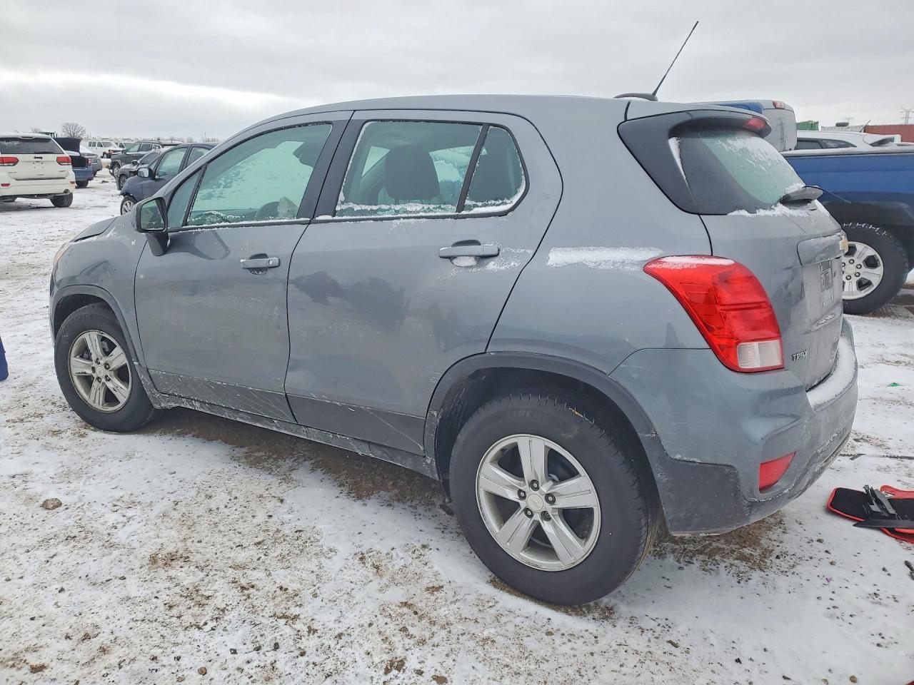 2020 Chevrolet Trax Ls - Фото 2