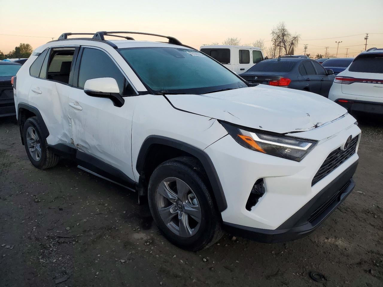 2024 Toyota Rav4 Xle - Фото 4