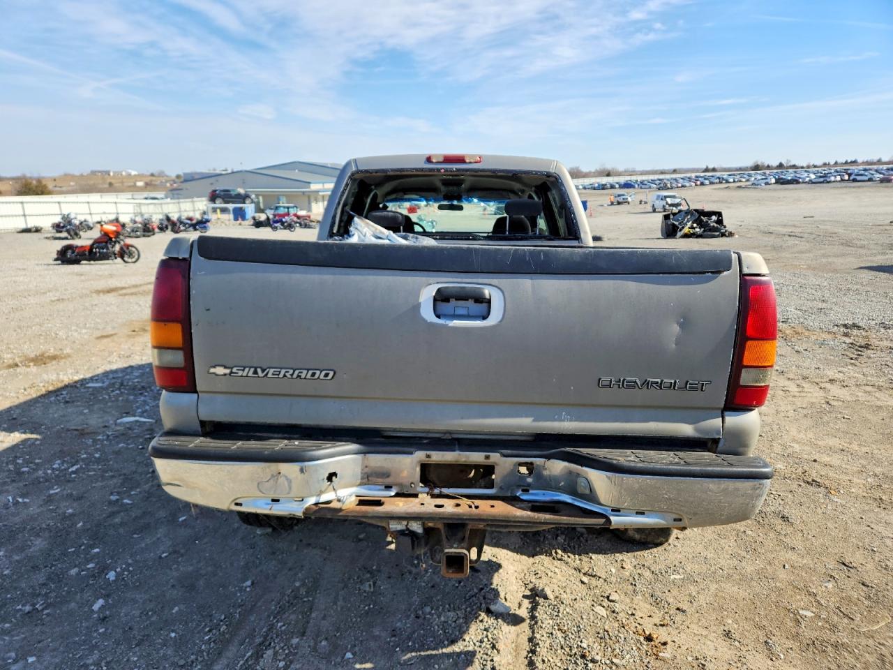 2001 Chevrolet Silverado C2500 Heavy Duty - Image 6