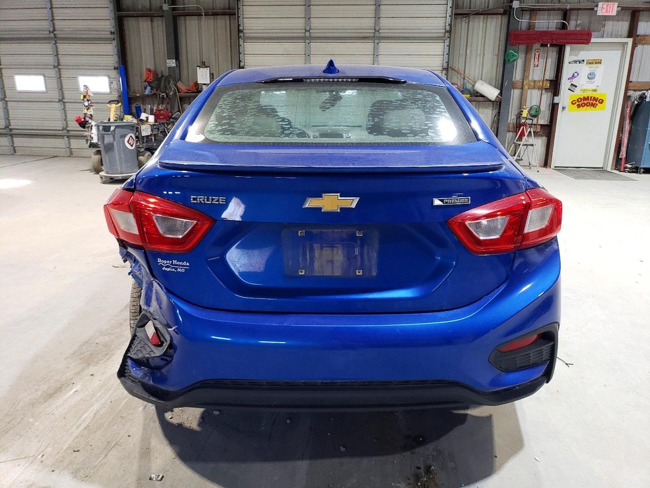 2016 Chevrolet Cruze Premier - Фото 6