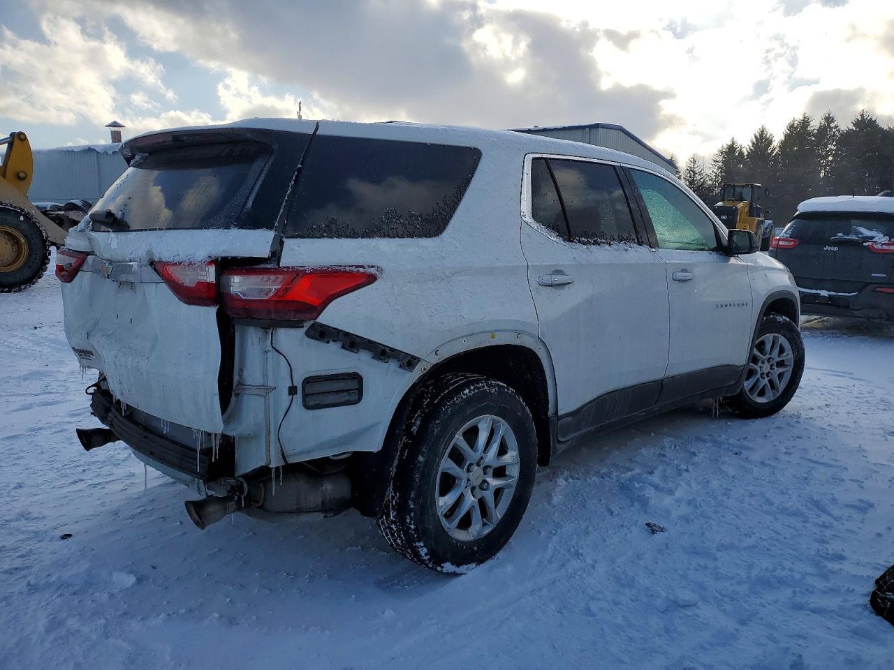 2019 Chevrolet Traverse Ls - Фото 3