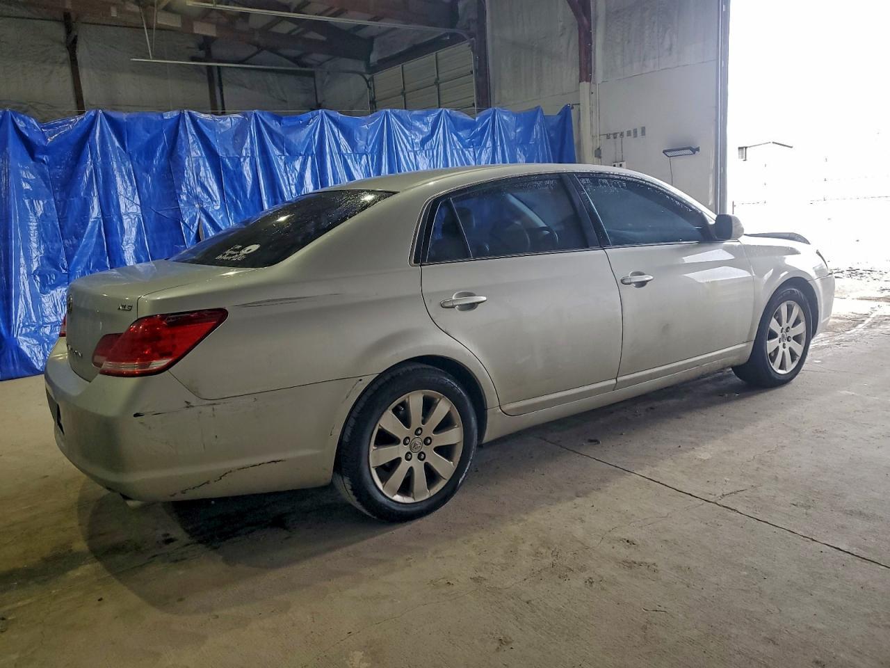 2006 Toyota Avalon Xl - Image 3