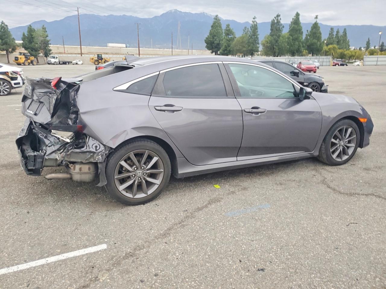 2019 Honda Civic Ex - Image 3