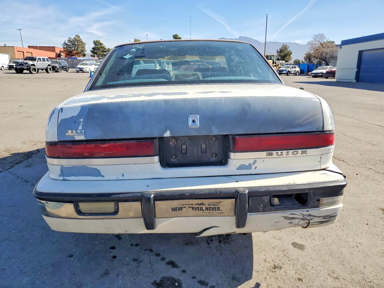 1992 Buick Regal Limited - Image 6