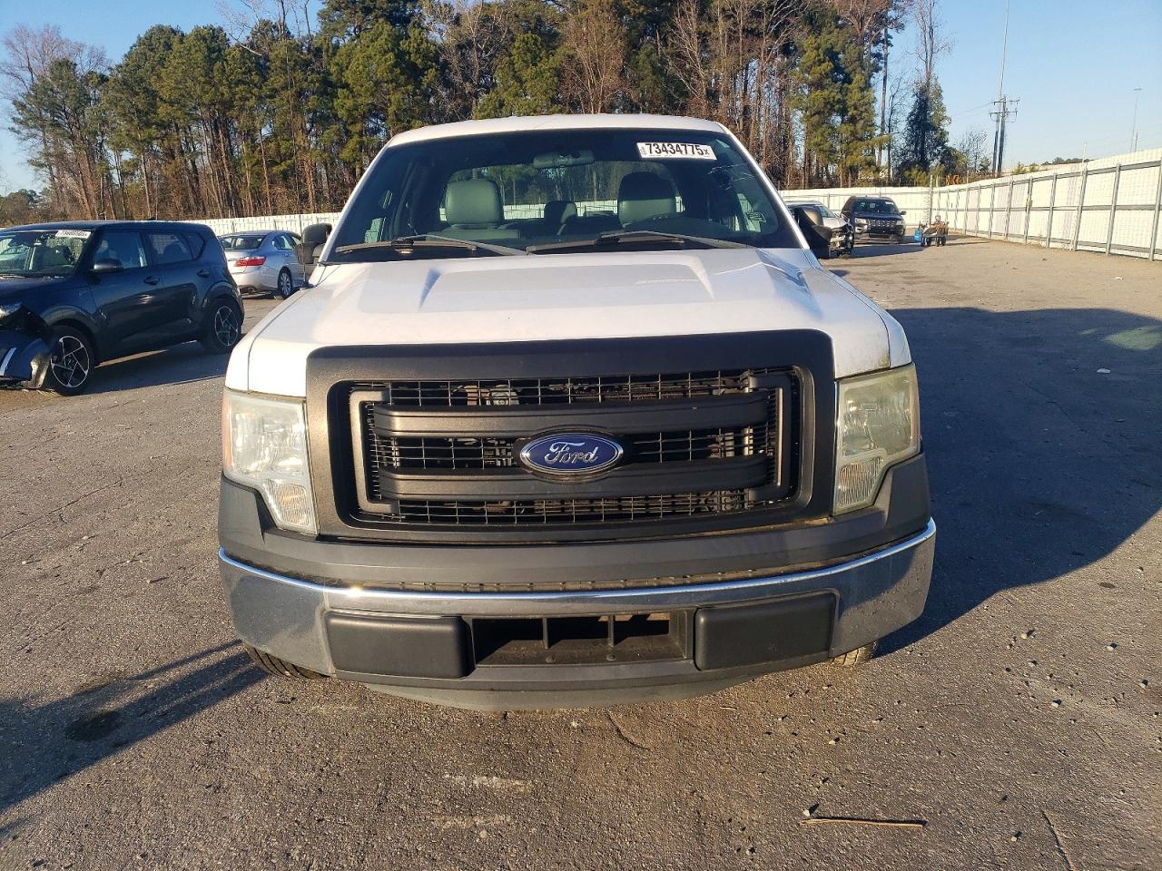 2014 Ford F150 Super Cab - Image 5