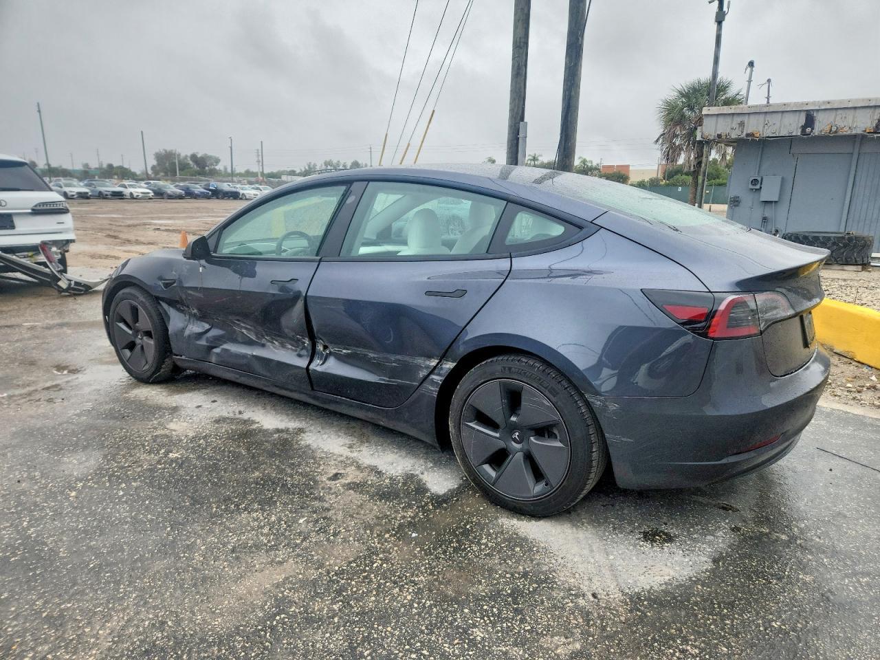 2023 Tesla Model 3 - Image 2