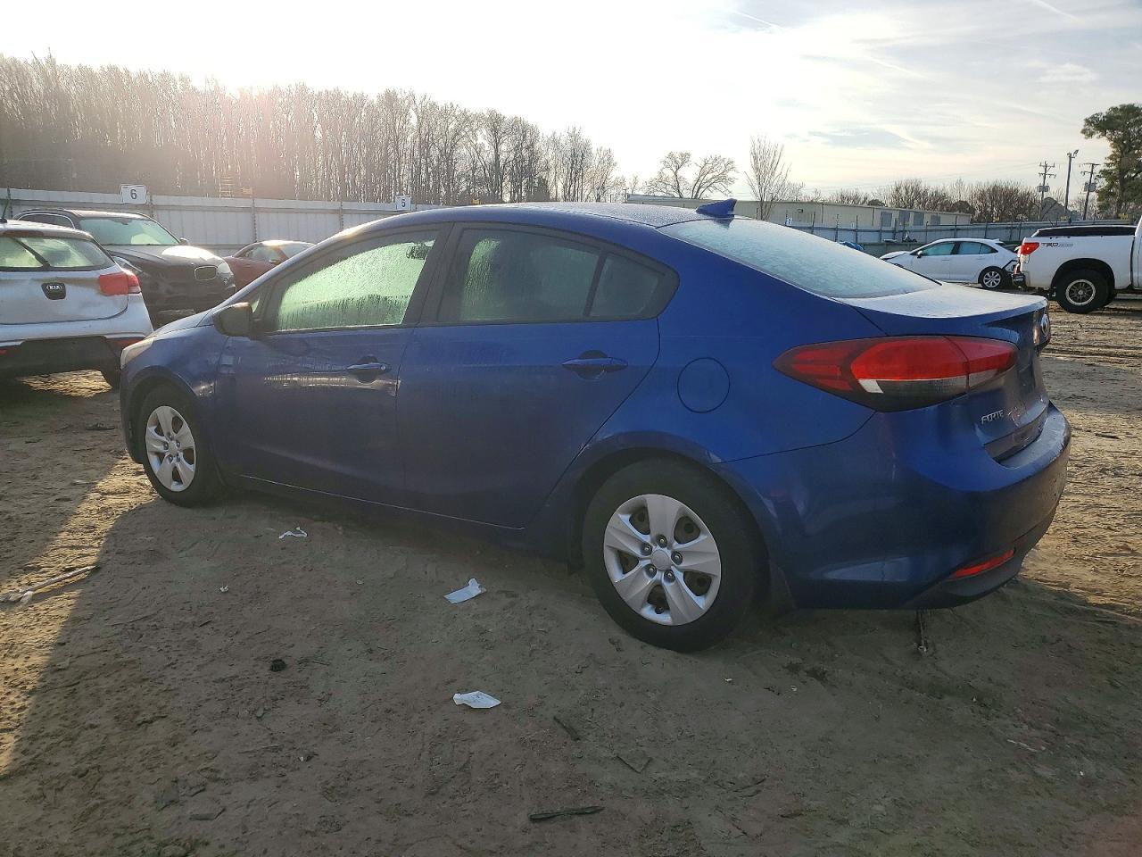2018 Kia Forte Lx - Image 2