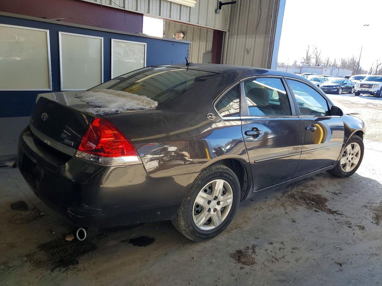 2008 Chevrolet Impala Ls - Image 3