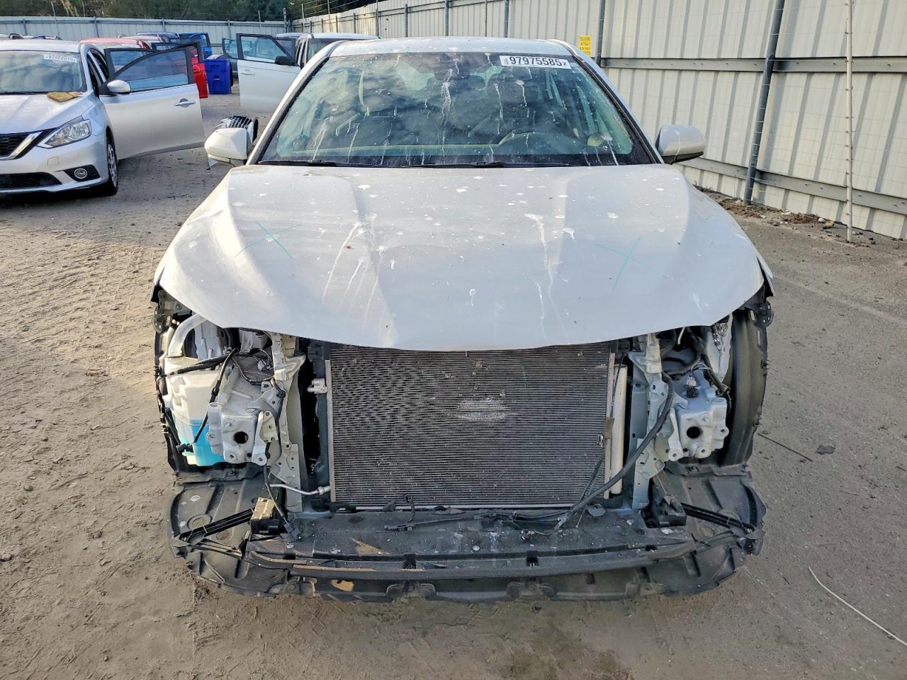 2023 Toyota Camry Le - Фото 5