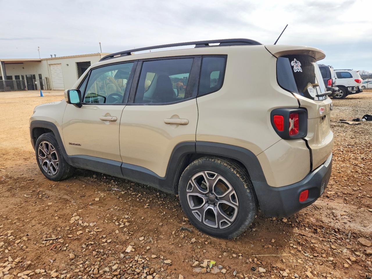 2015 Jeep Renegade - Image 2
