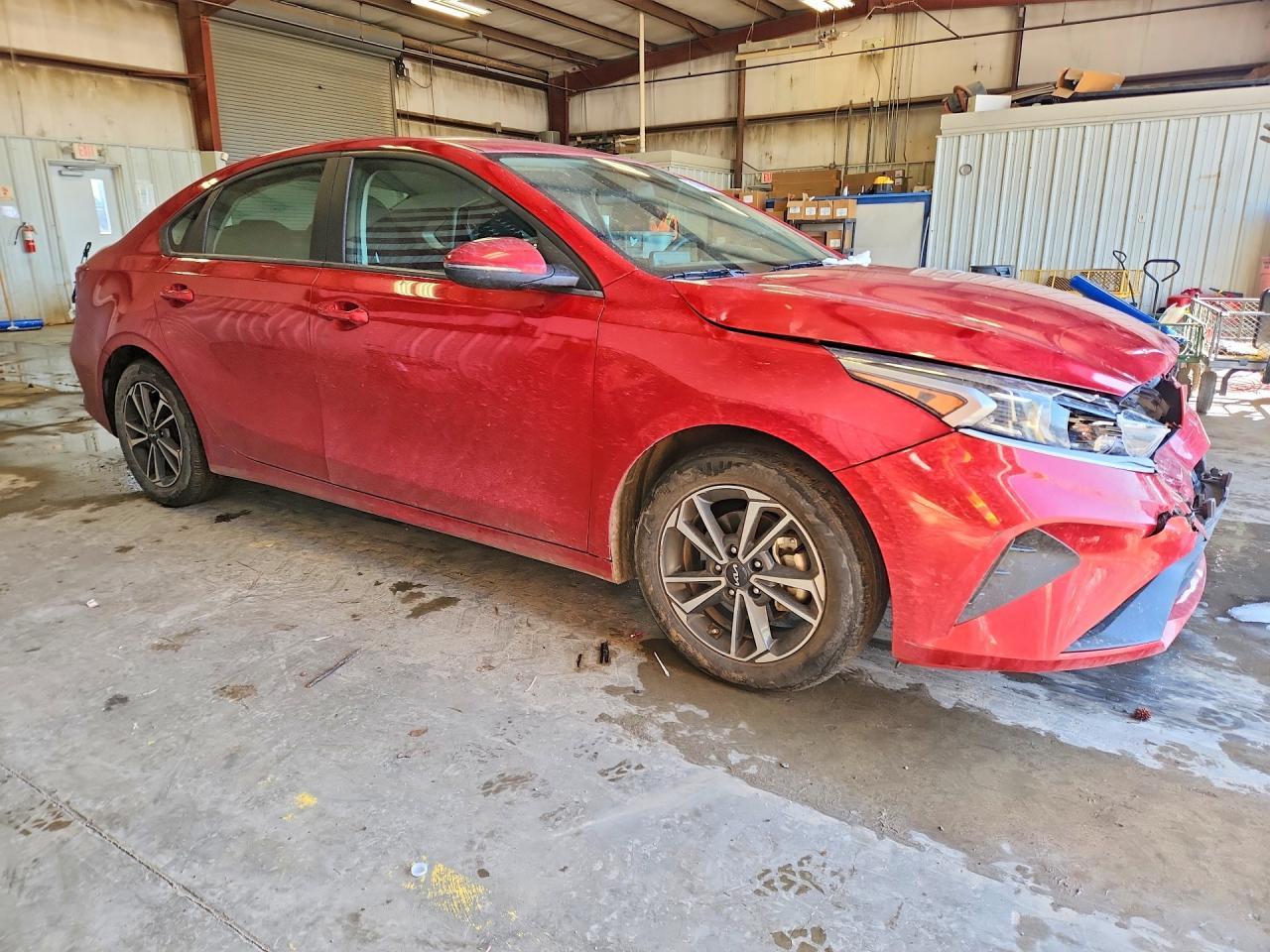 2024 Kia Forte Lxs - Image 4