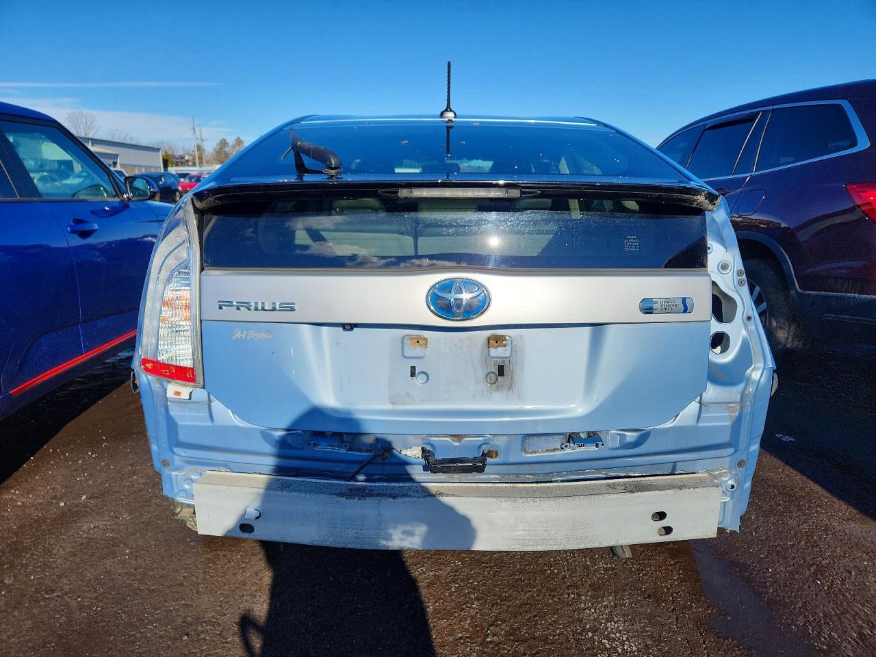 2014 Toyota Prius Plug-In Hybrid Base - Фото 6