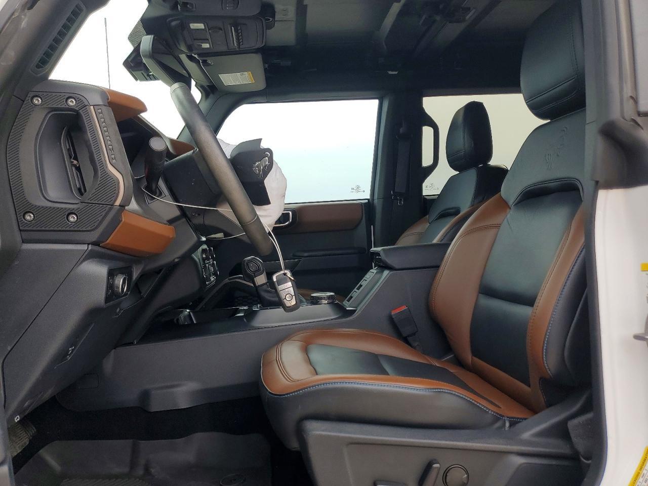 2024 Ford Bronco Outer Banks - Фото 7