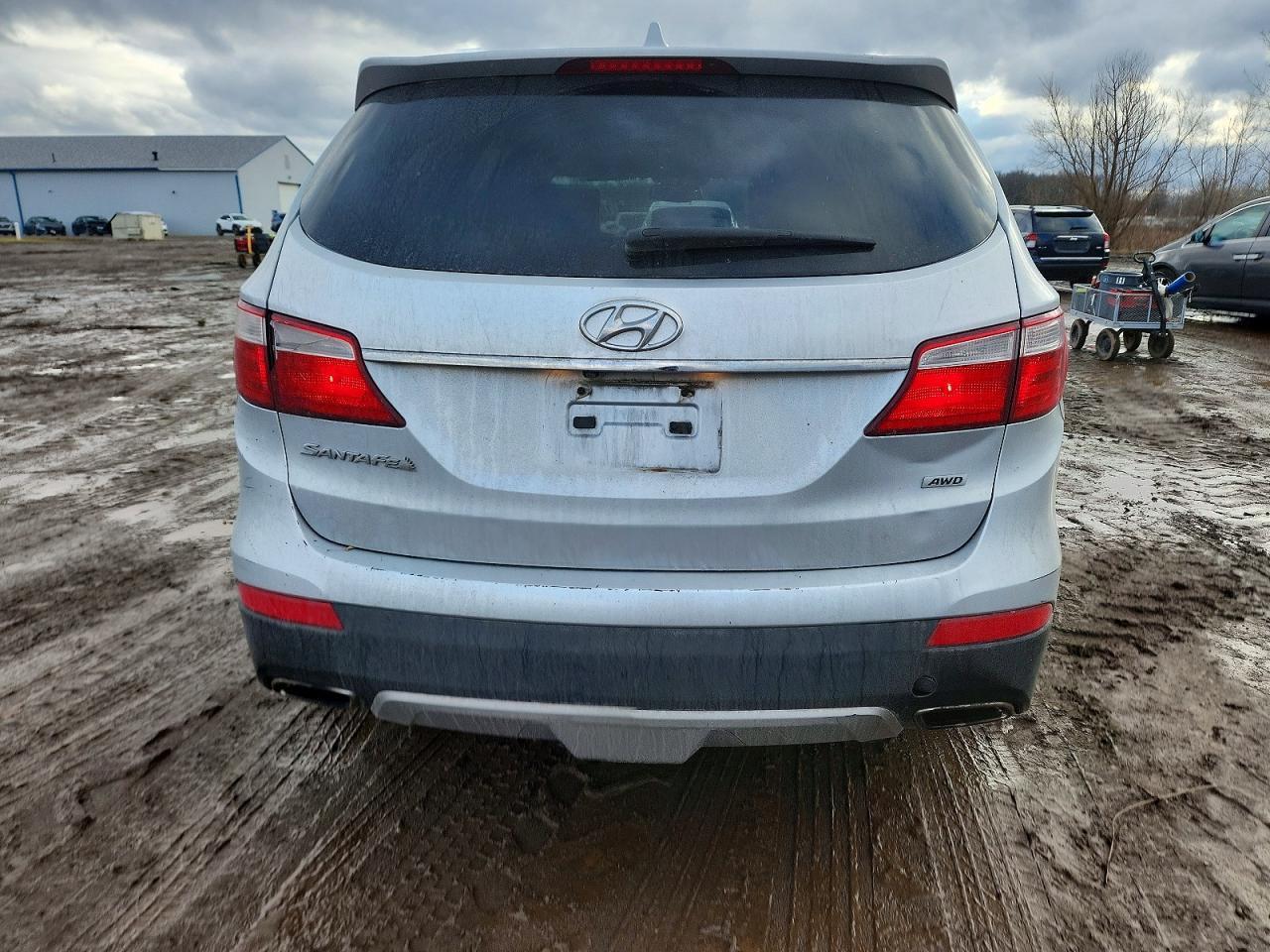 2016 Hyundai Santa Fe - Image 6