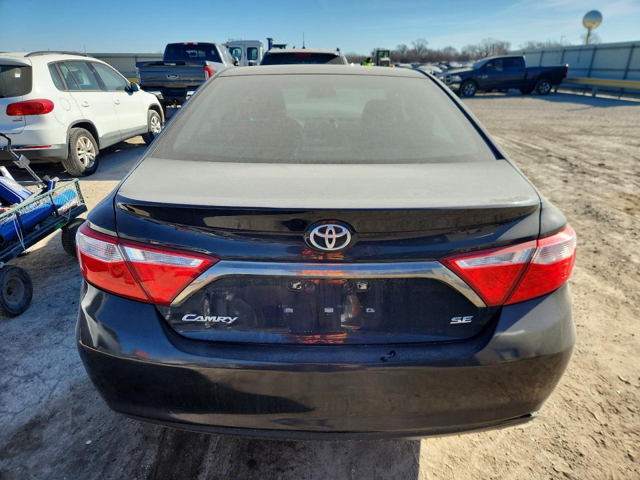 2016 Toyota Camry Le - Image 6