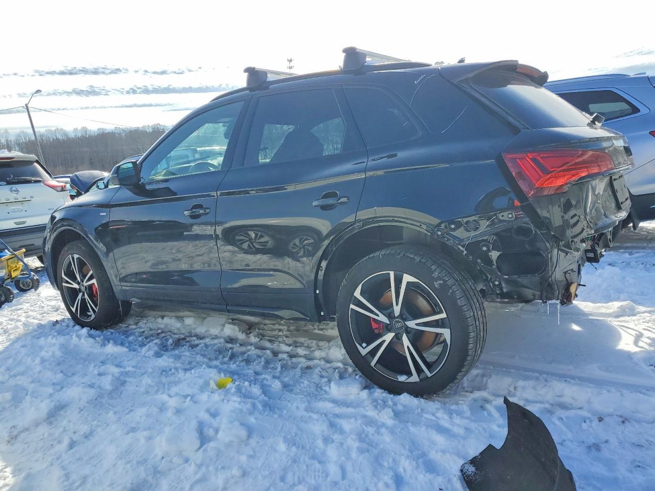 2025 Audi Q5 Prestige 45 - Image 2