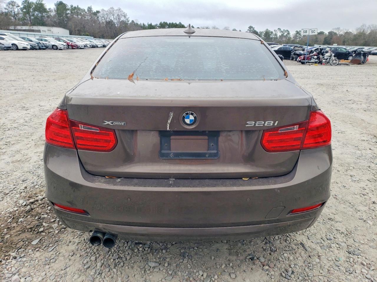 2013 BMW 328 Xi Sulev - Image 6