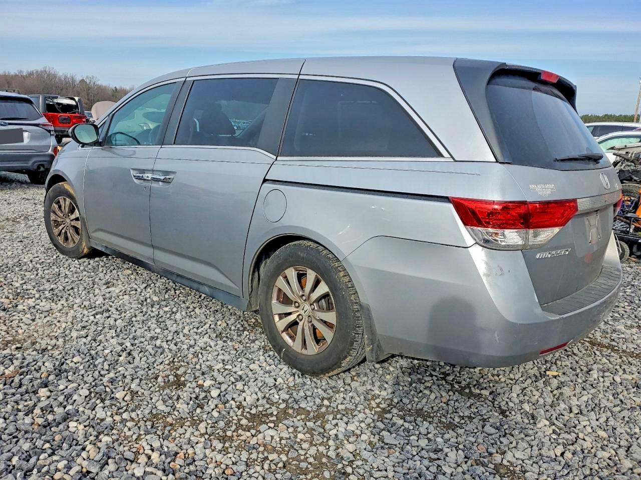 2016 Honda Odyssey Exl - Фото 2