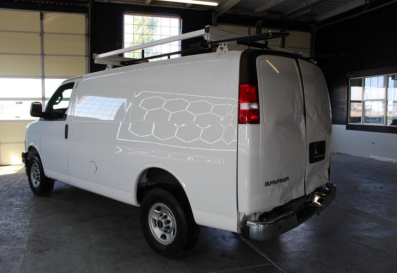 2023 GMC Savana G2500 - Фото 4