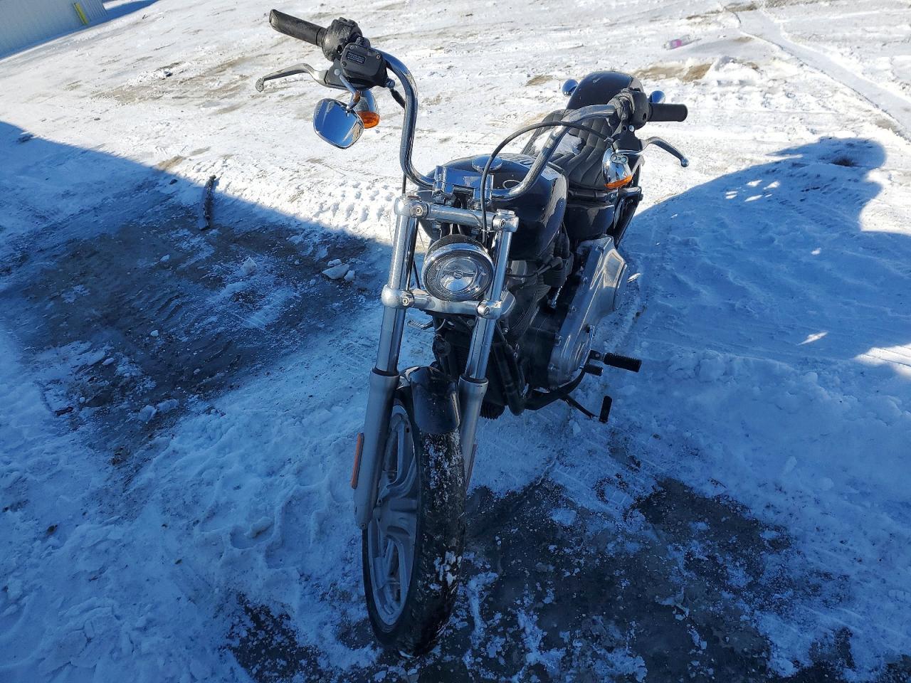 2023 Harley-Davidson Fxst - Фото 2