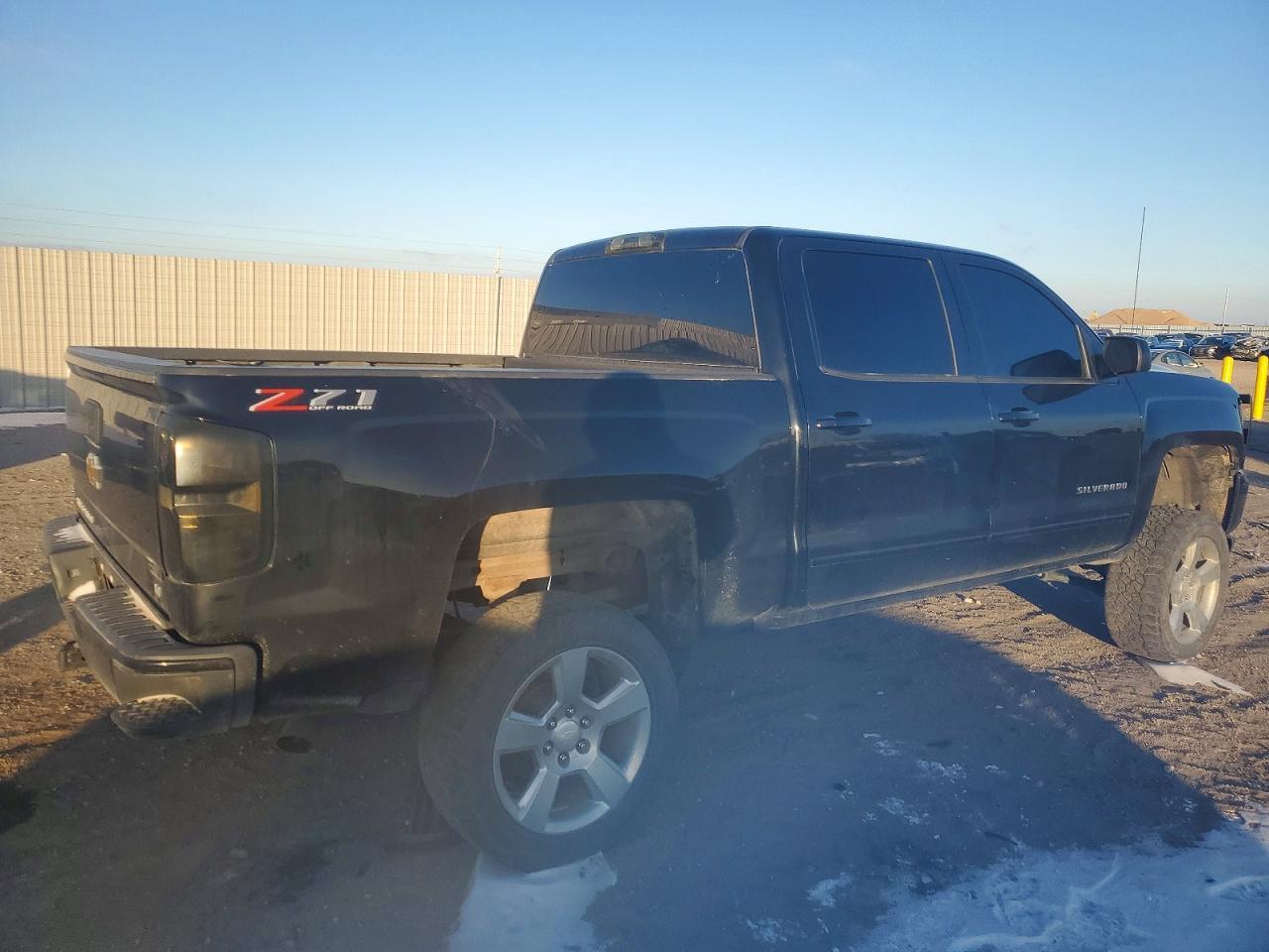 2018 Chevrolet Silverado K1500 Lt - Image 3