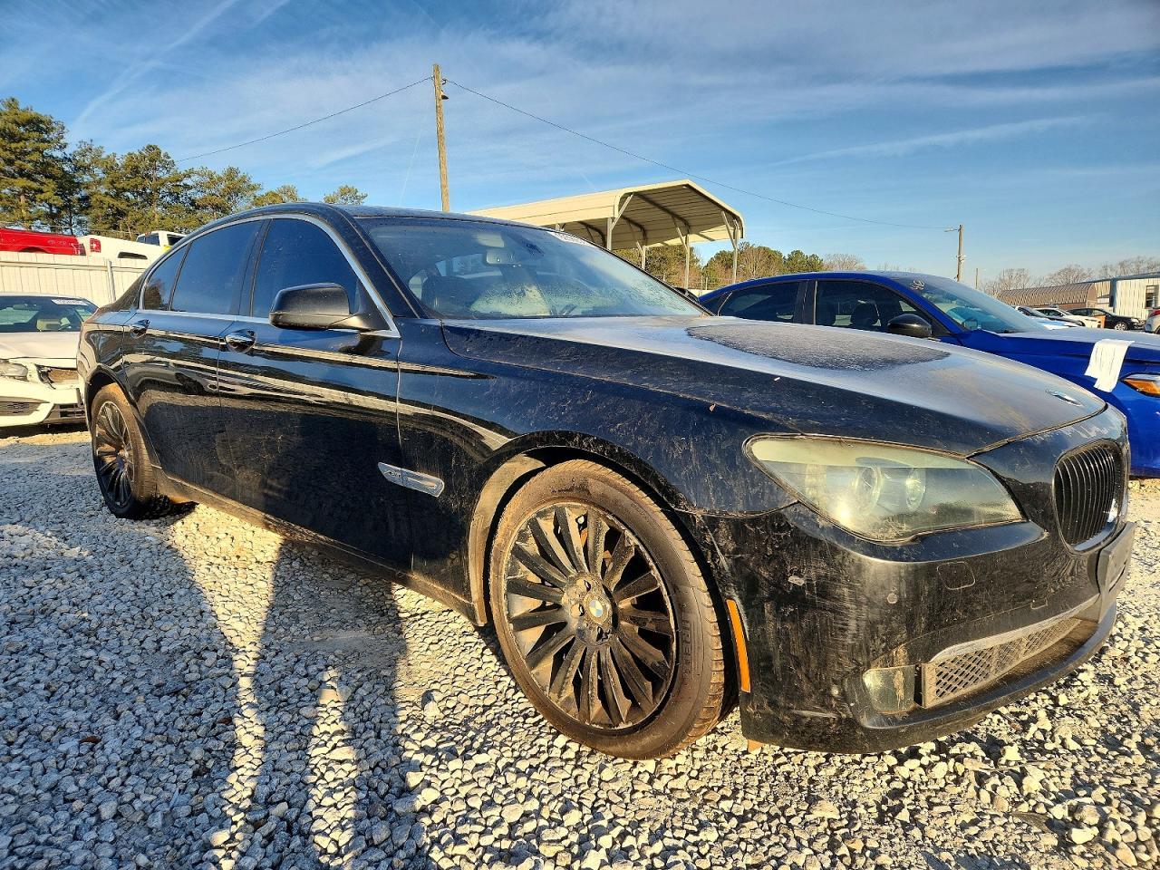 2012 BMW 750 - Фото 4