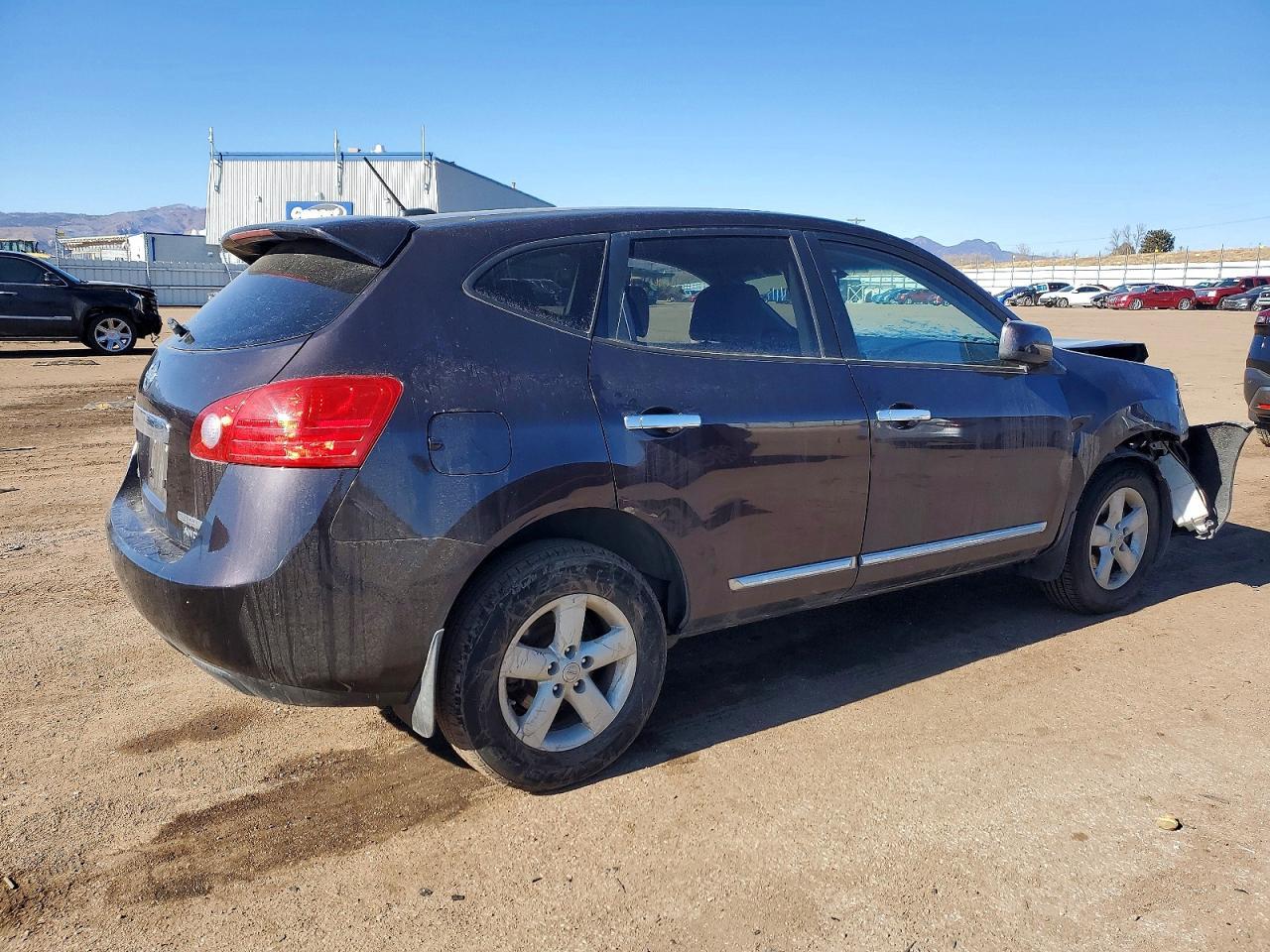 2013 Nissan Rogue - Image 3