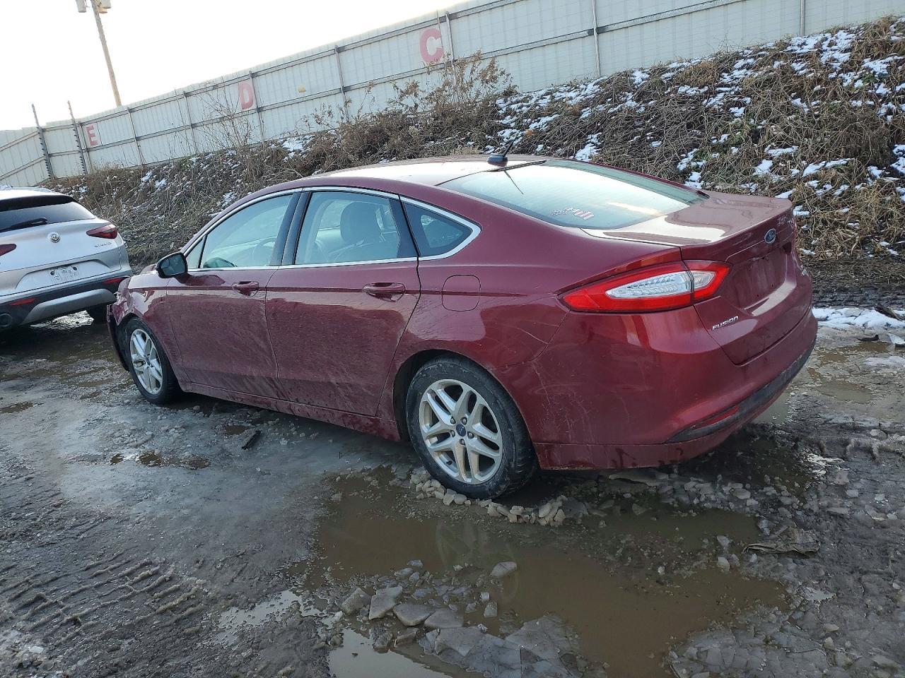 2016 Ford Fusion Se - Image 2
